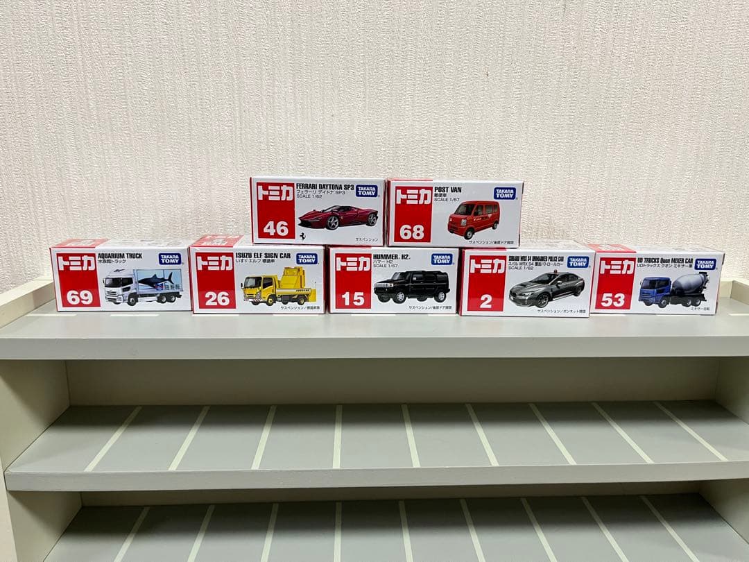 3COINS スリーズ　ミニカー収納 2個セット、トミカ7台付き！