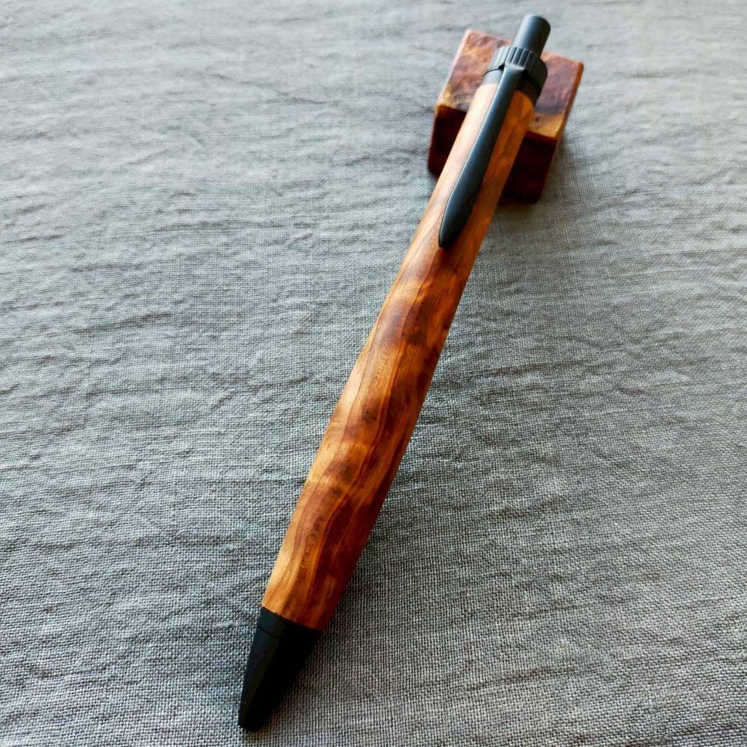 日光杉瘤　虎杢　ハンドメイド　木軸ボールペン　G2　天然木　ブラック