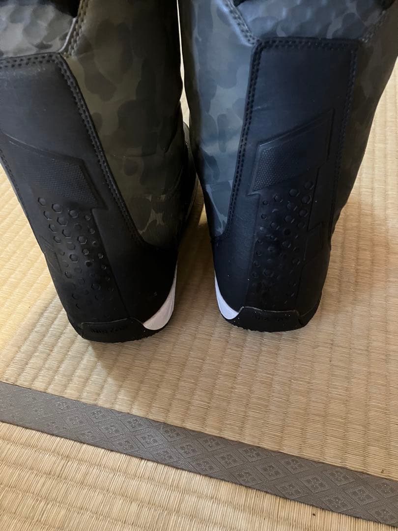 BURTON ION スノーボードブーツ カモラフ 迷彩 JP26.5cm