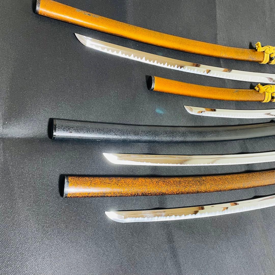模造刀 のたれ刃紋 居合刀 4本セット 太刀 脇差 コレクション （B02）
