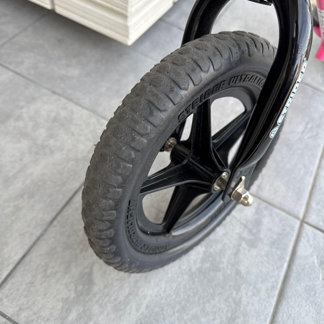 ストライダー　12インチ　ピンク