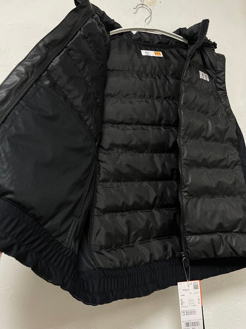 マンシングウエア　光を熱に変える　ヒートナビ　＋5℃ ベスト　定価38500円