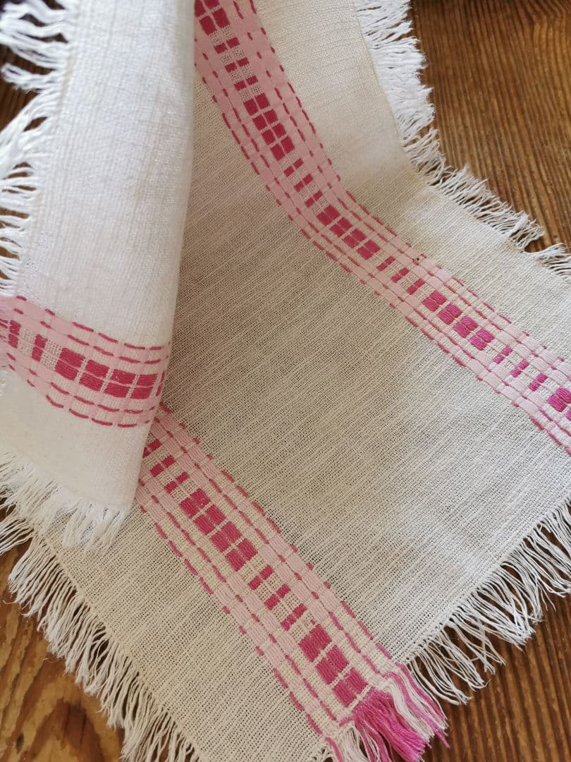 ヴィンテージ フランス ラズベリー＆桜ピンク織刺繍 リネンテーブルマット 2枚組