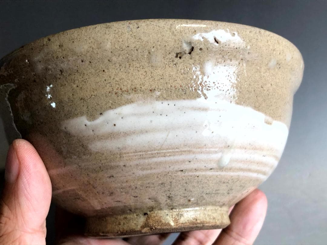 茶碗■刷毛目 平八 自然釉（灰釉系）土の温もりを感じられる古い抹茶碗 時代物■