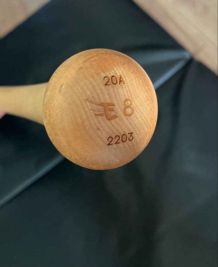 楽天イーグルス 辰己涼介 #8　バット NPBマーク 支給品　実使用