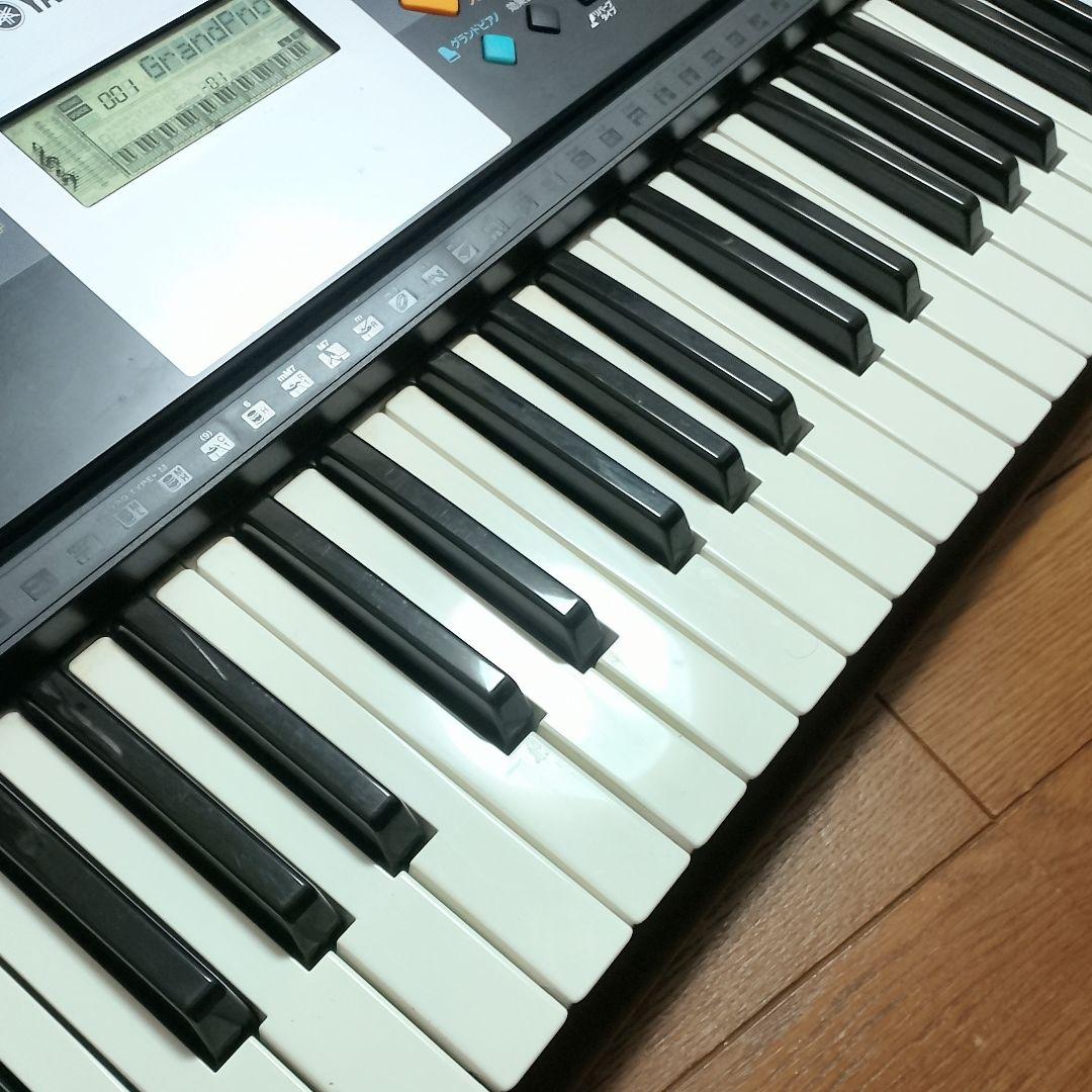 YAMAHA　PORTATONE　PSR-E223　電子キーボード