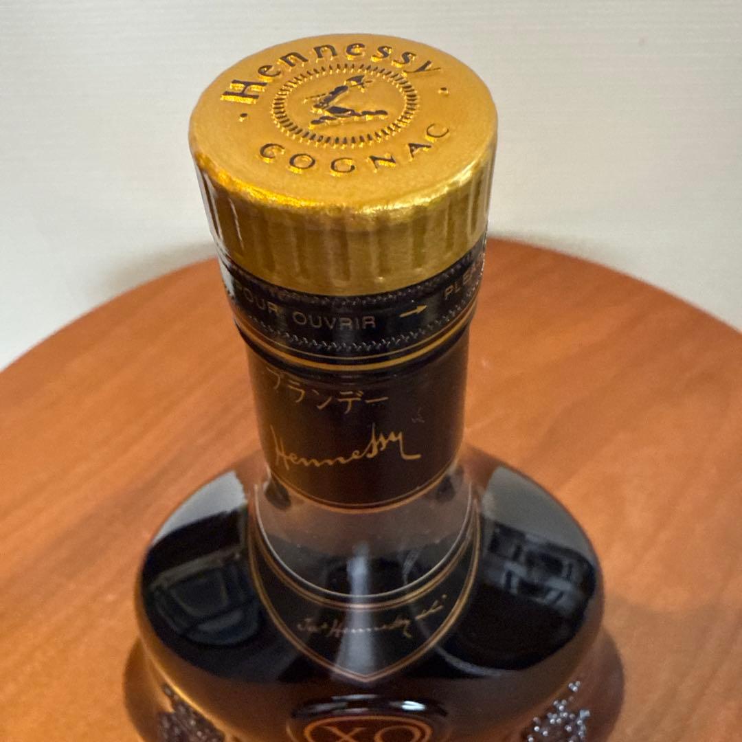 【極美品・箱付】ヘネシー XO 金キャップ クリアボトル 700ml 未開栓