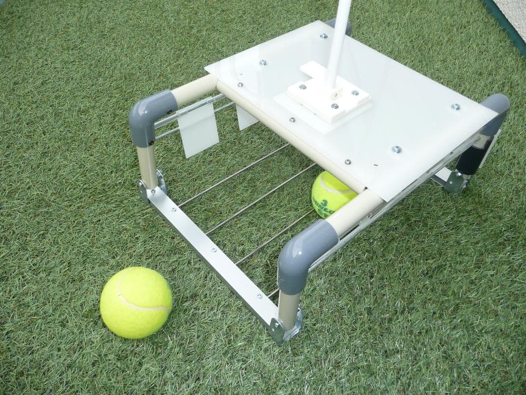 テニスボール拾い