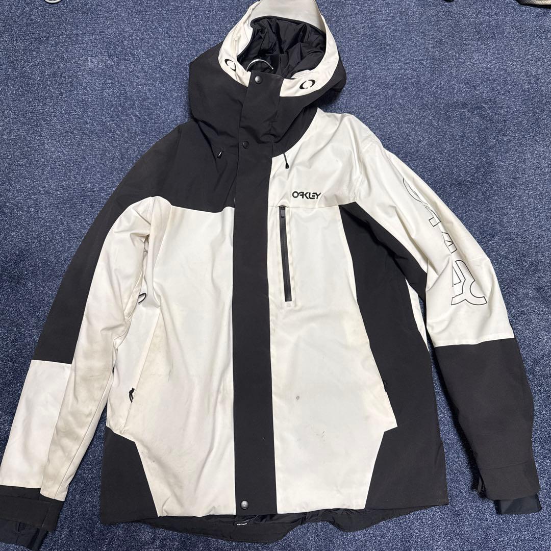 OAKLEYスノーボードウェア