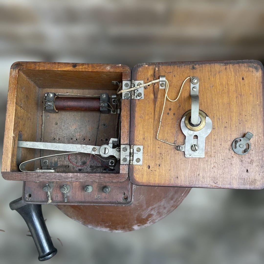 B 国鉄廃品 鉄道廃品 デルビル磁石式壁掛電話機　レトロ壁掛け電話機　国鉄電話機