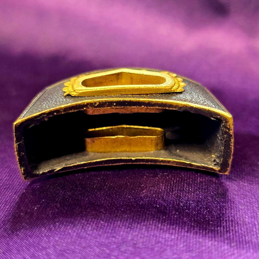 唐獅子　栗型　大刀用装具