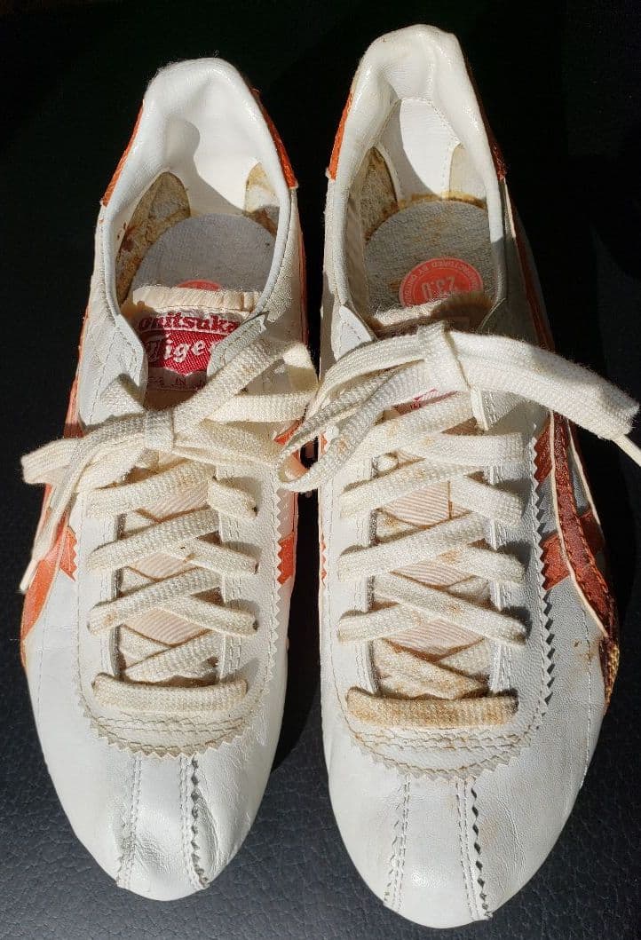 オニツカタイガー