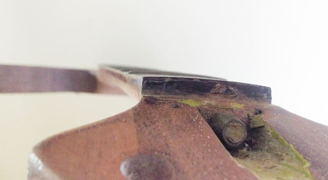 ち*で様 謎ジャンクギター＋大型ハードケース