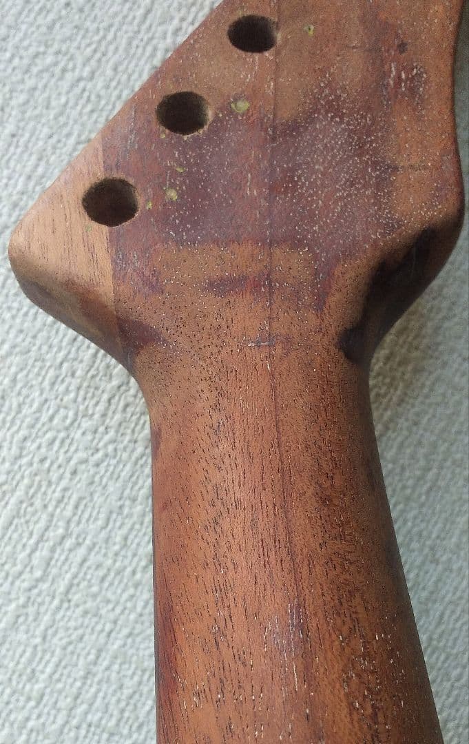 ち*で様 謎ジャンクギター＋大型ハードケース