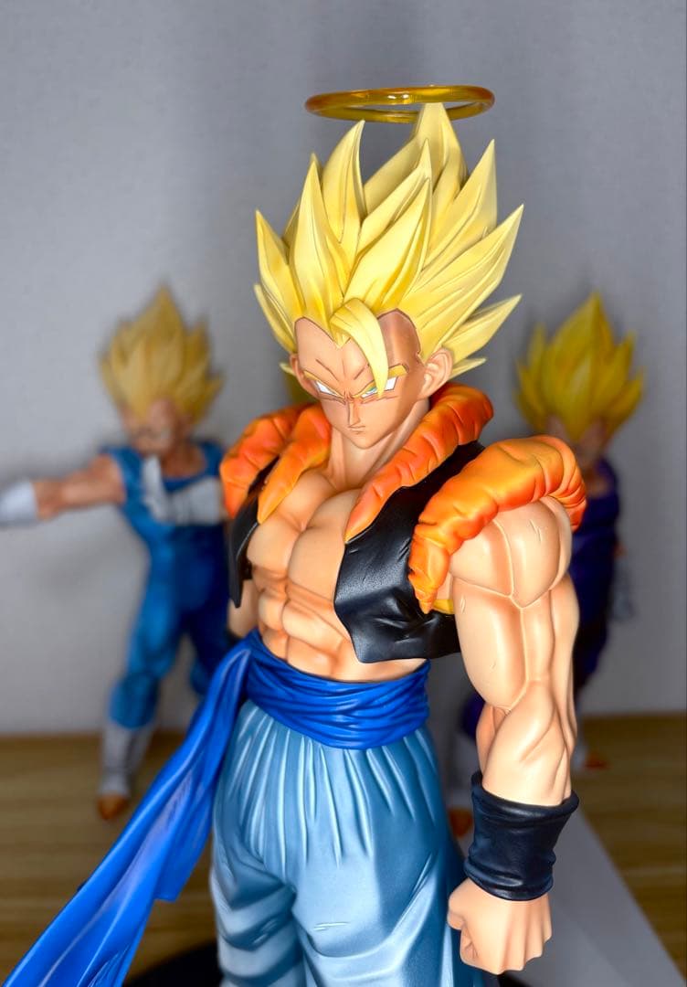 ドラゴンボール　ゴジータ フルリペイント　磁石台座付き　 フィギュア