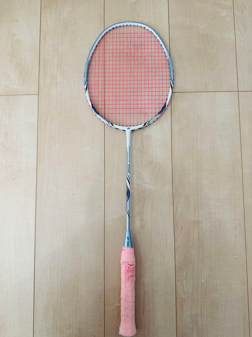 【美品】YONEX ナノレイ750 4UG5