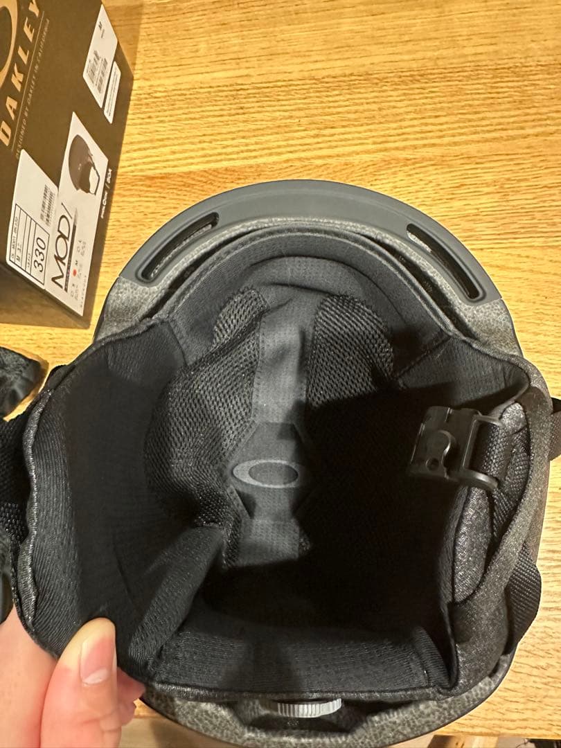 OAKLEY MOD 1 Ｍサイズ　2回のみ使用