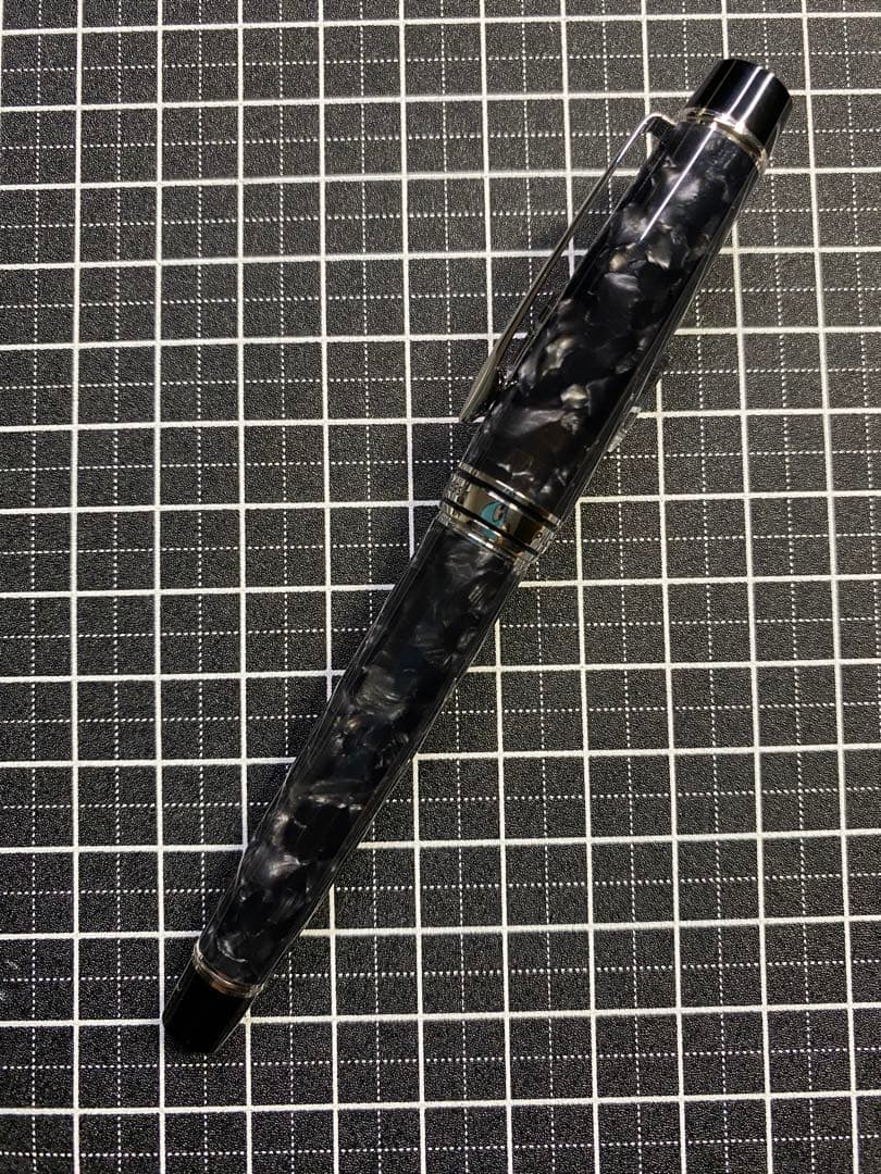 PILOT LEGANCE 89s Black 万年筆　字幅F