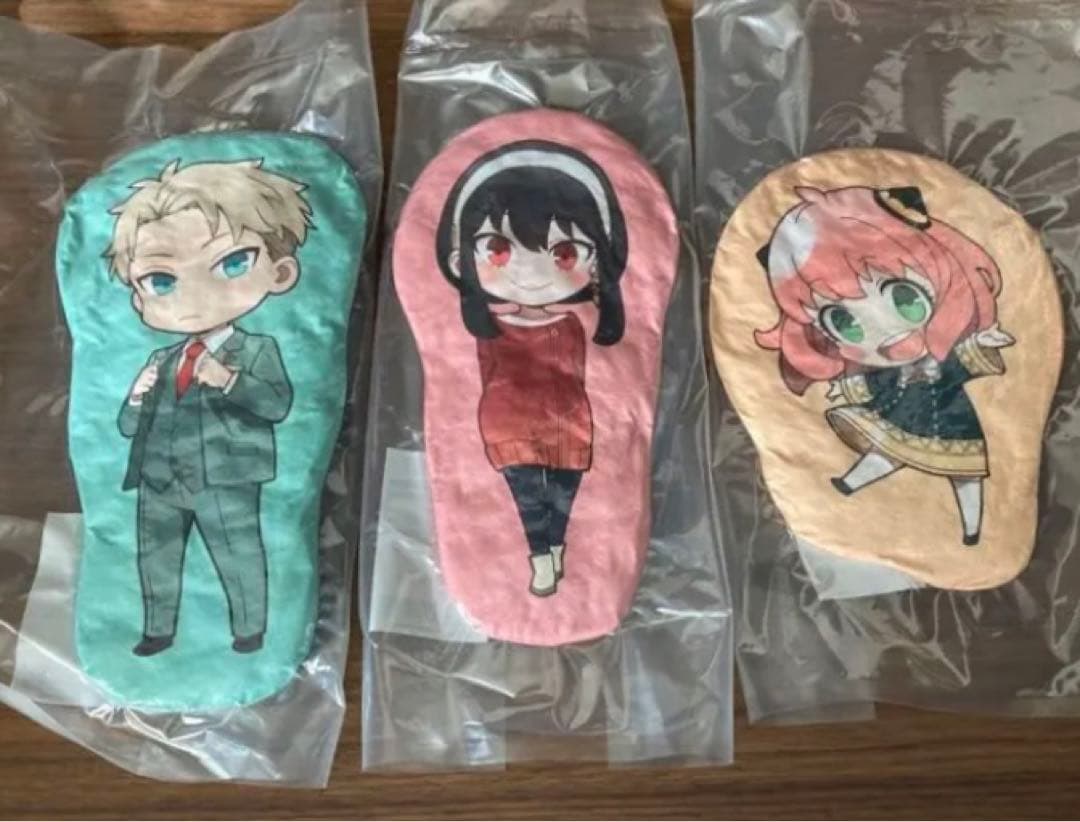 アーニャ ロイド ヨル ダイカット クッション スパイファミリー 完売品