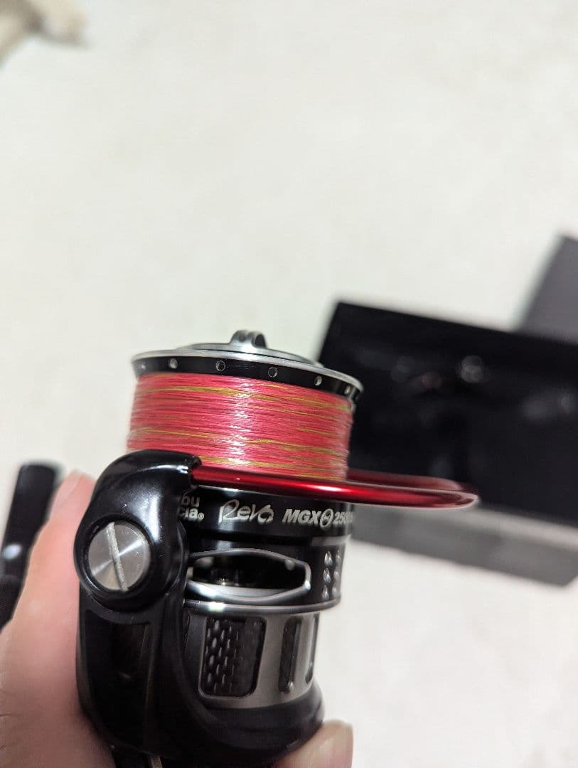 Abu Garcia Revo MGX Theta 2500SH　MGX θ