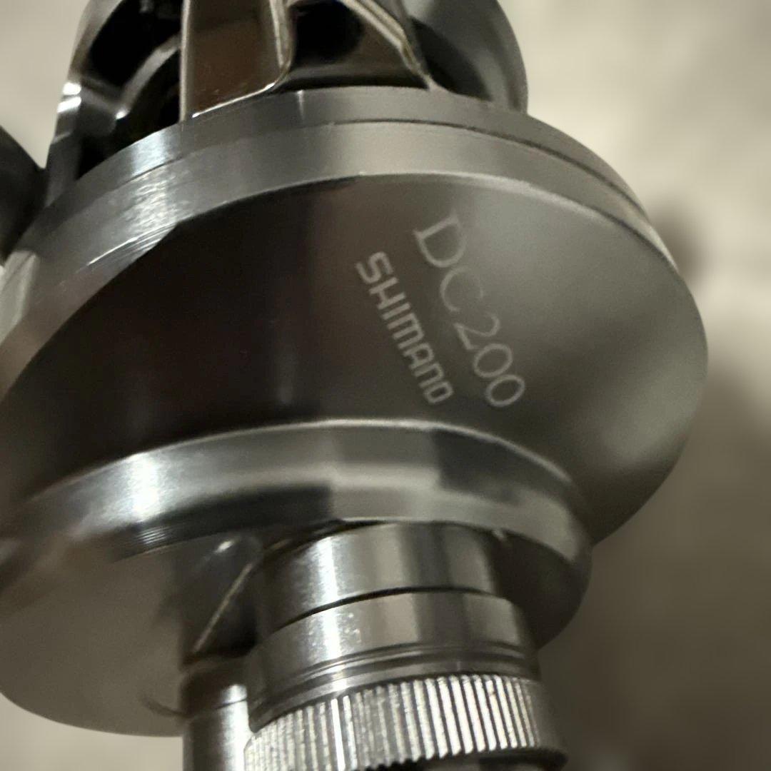【美品】シマノ19 カルカッタ コンクエスト DC 200