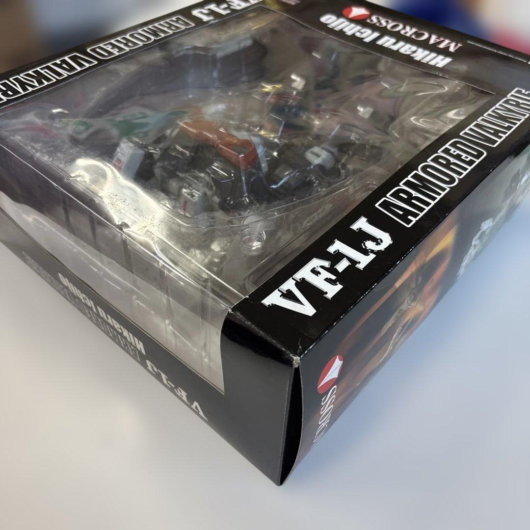 【BANDAI】超時空要塞マクロス VF-1J バルキリー 一条輝機 1/55