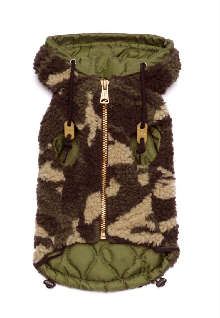 DIESEL ドッグウェアコレクション　カモフラージュパーカー　3S 新品未使用