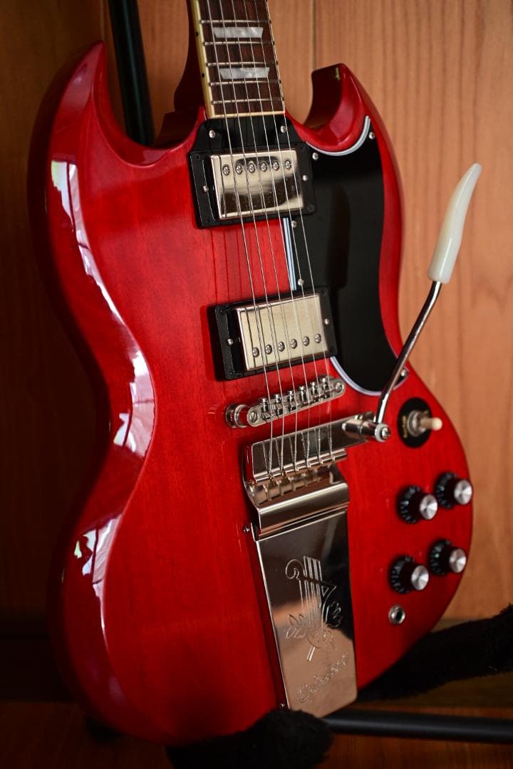ギター EPIPHONE SG Standard 61 Maestro Vibrola