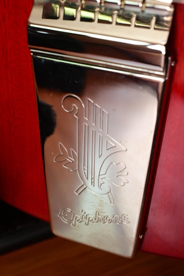 ギター EPIPHONE SG Standard 61 Maestro Vibrola