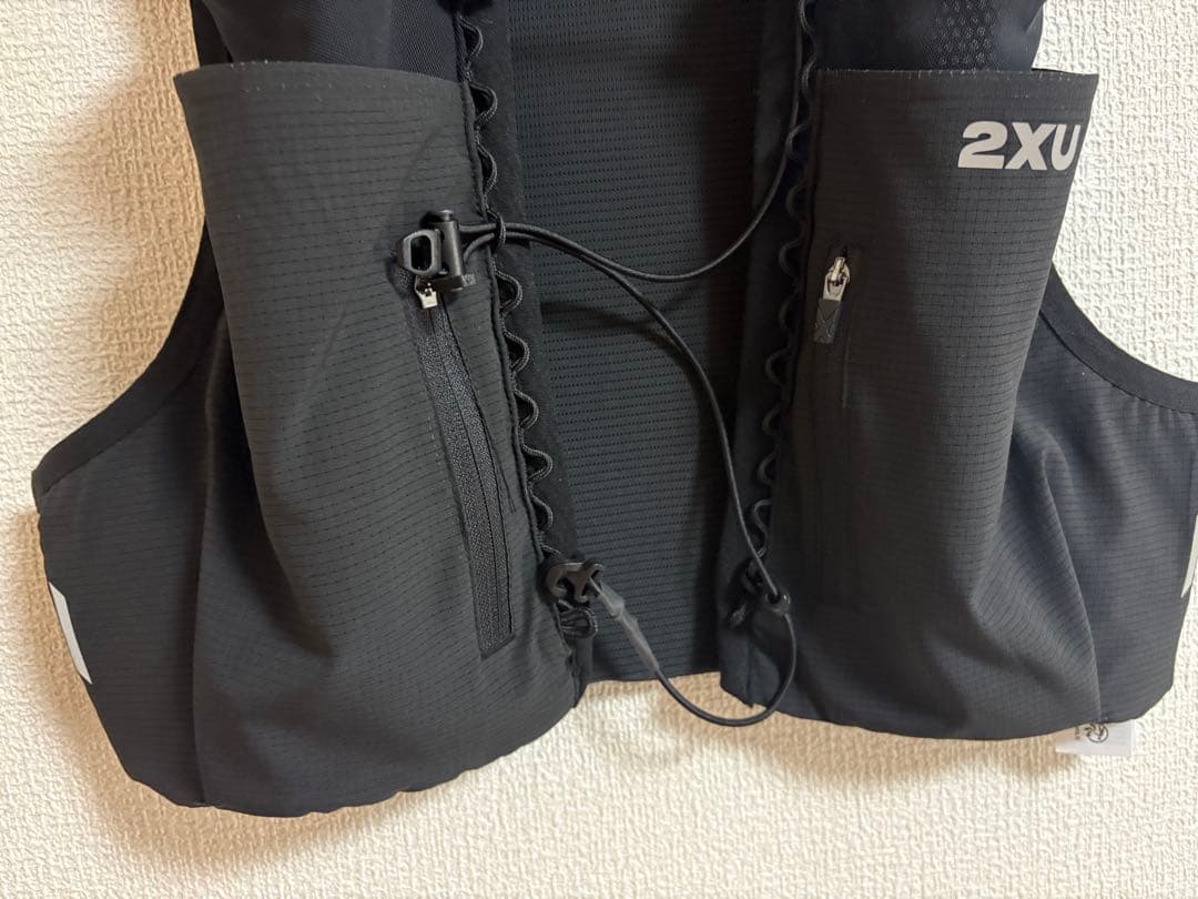 【極美品】2xu ハイドレーションベスト　Sサイズ