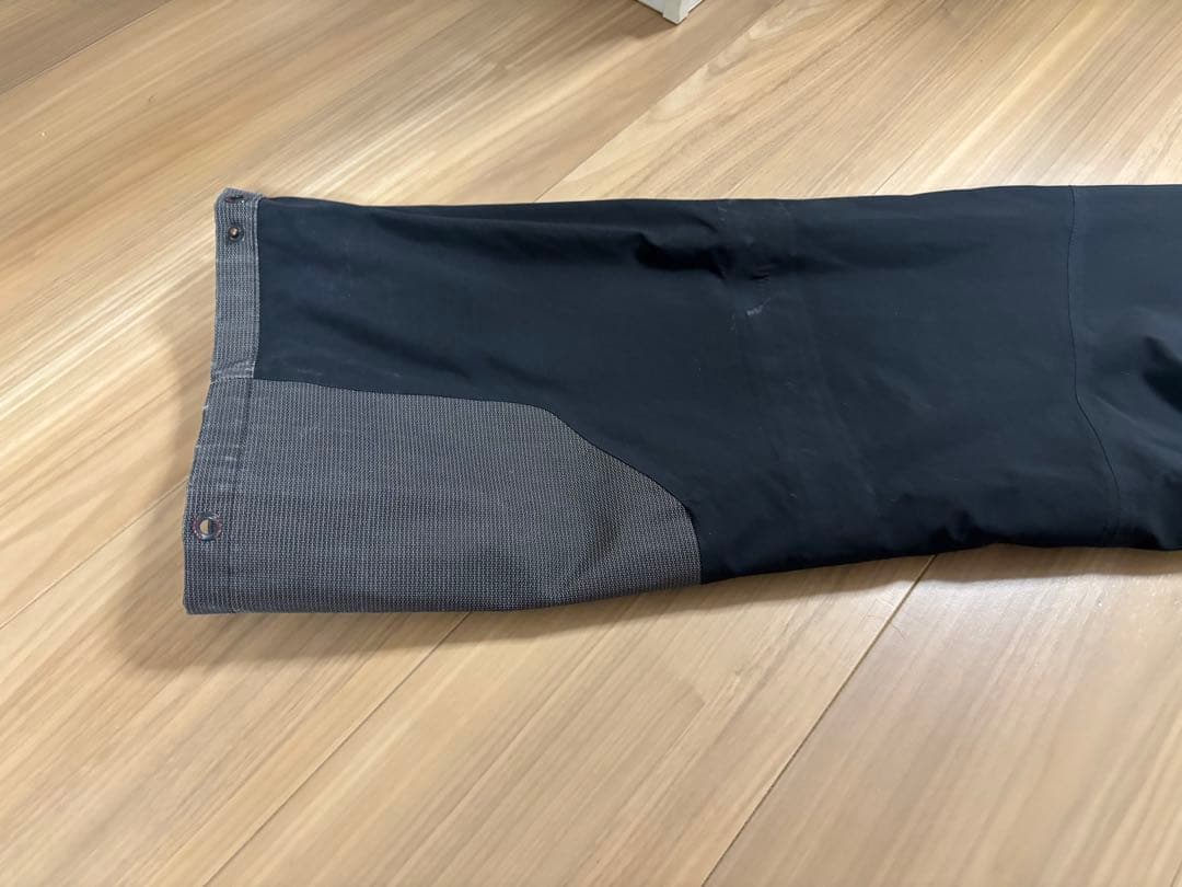 ★送料無料・最高峰★お洒落　マムート ゴアテックスプロ　ハードシェル　スキー雪山