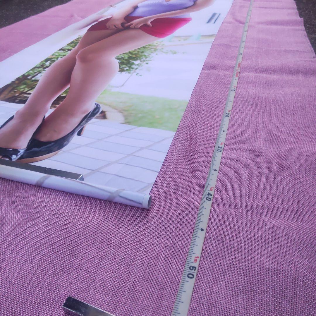 ⬛等身大　タペストリー 人妻熟女　赤ミニスカ　ムチムチ150cm×50cm　63