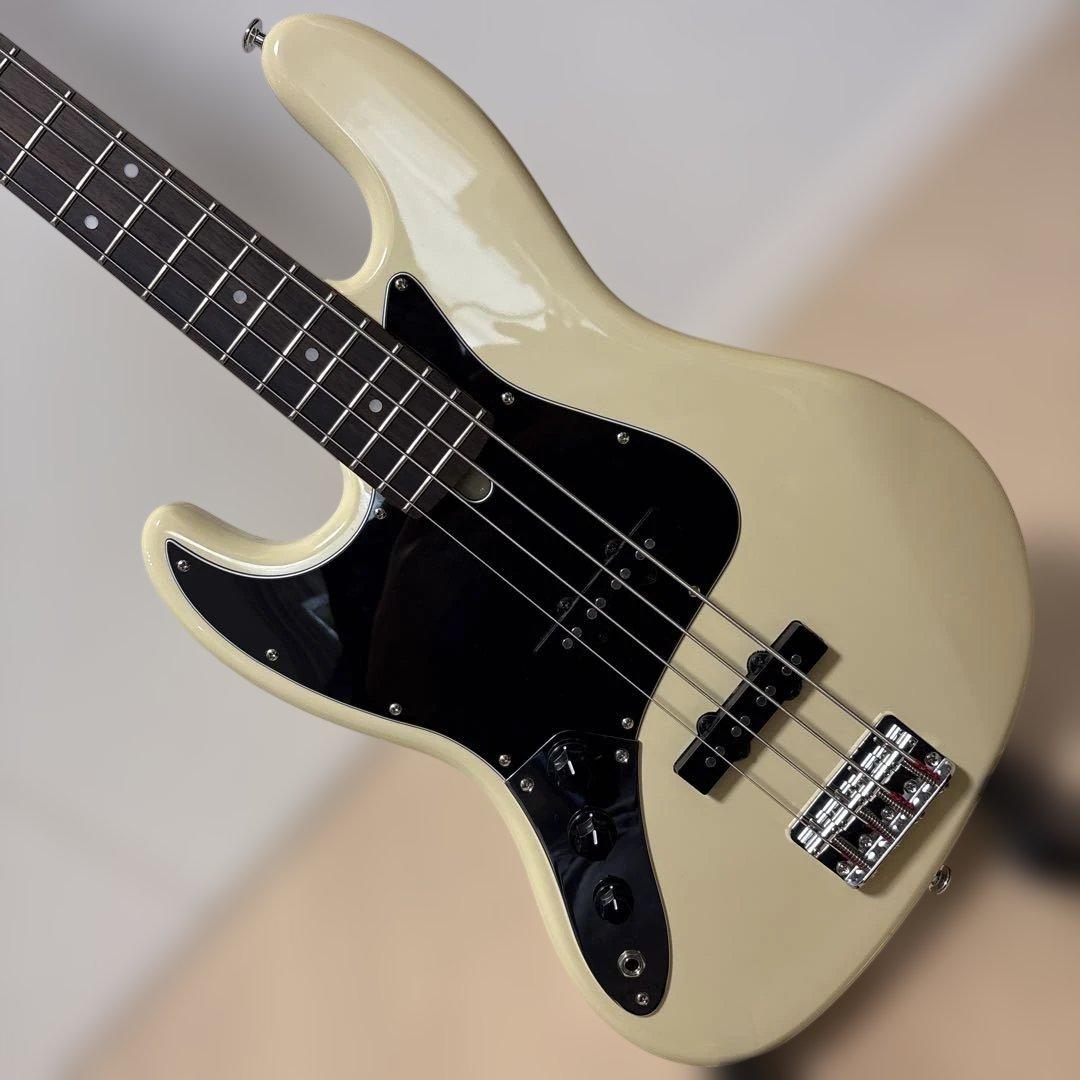 Bacchus bjb-1r-lh エレキベース アイボリー