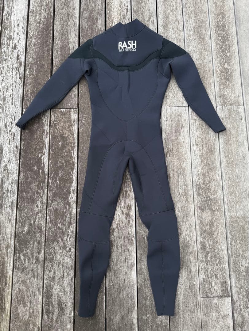 RASH ウェットスーツ　MLサイズ