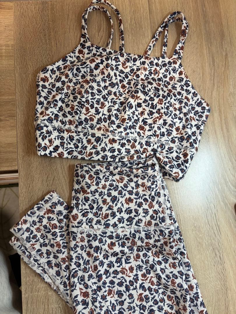 emmi ヨガウェア セットアップ　サイズ1（Mサイズ相当）