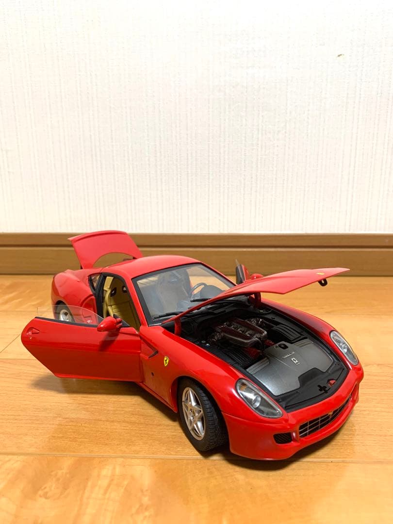 ミニカー Ferrari 599 GTB Fiorano 1/18
