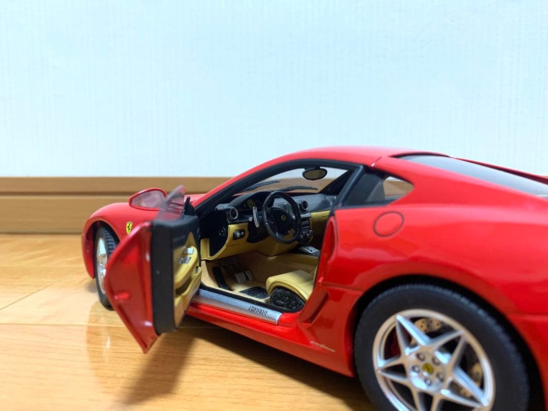 ミニカー Ferrari 599 GTB Fiorano 1/18