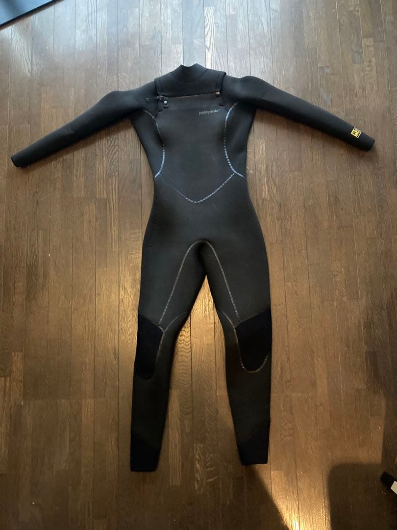 patagonia フルスーツ ブラック