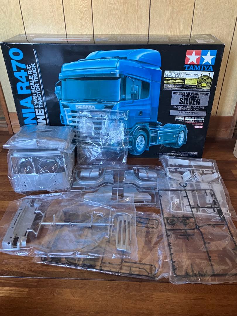 タミヤ1/14 スカニア キャビン