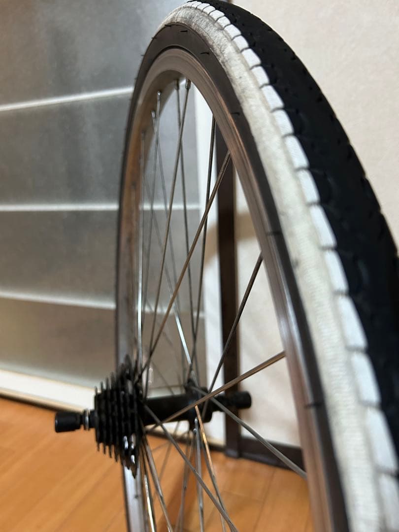 前後タイヤ 700c ロードバイク/クロスバイク 7加速（ボルト式アクスル）