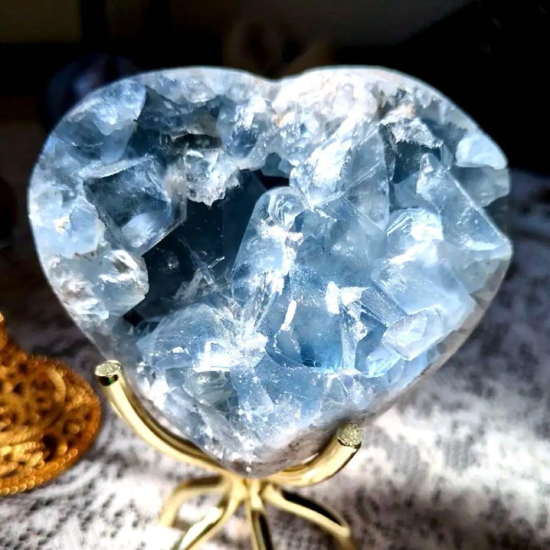 セレスタイト　ハートの置物