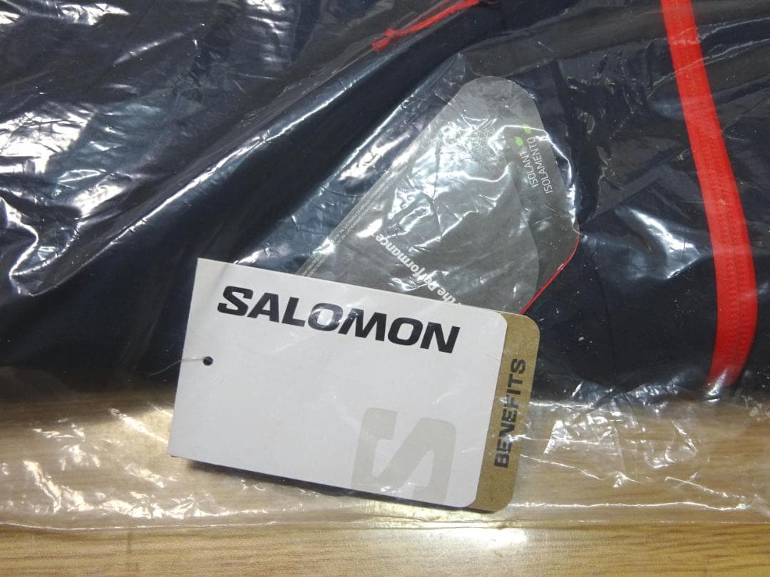 未使用SALOMON ハイランドジャケット 4ウェイストレッチ　スキースノボ