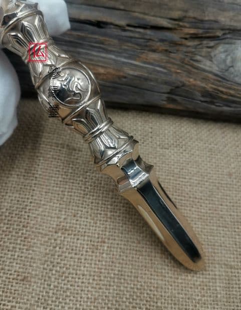 【修縁堂】辟邪 密教法具 金剛杵 真鍮製 四大明王種子字 独鈷杵