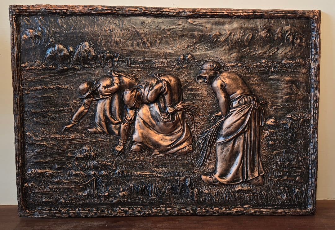 銅製風 浮彫 農作業の女性たち