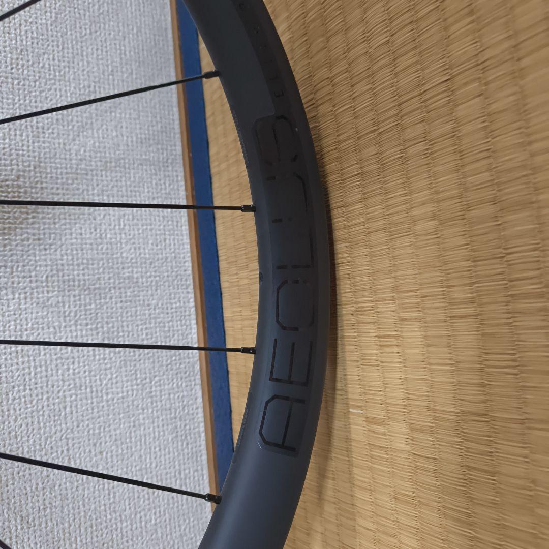 Bontrager Aeolus Elite 35 フロントホイールのみ