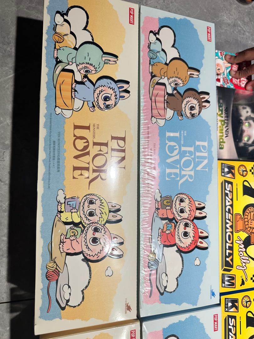 PIN FOR LOVE ぬいぐるみ モンスターズ A-M N-Z