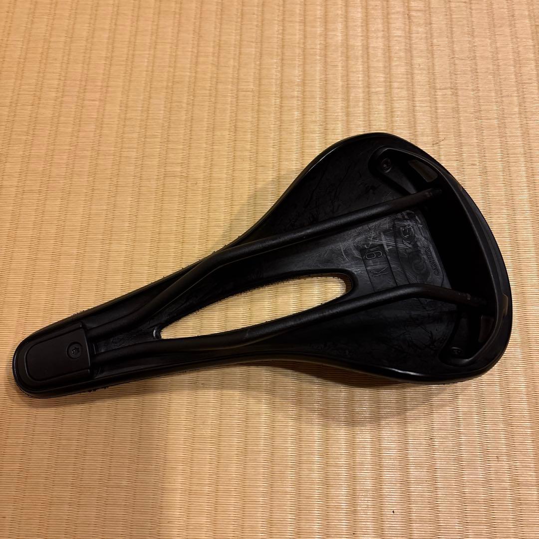 BROOKS CAMBIUMC15 サドル ブラック（ゴム）