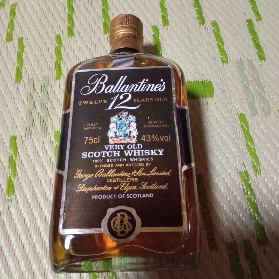 大*本様 未開栓　Ballantine's 12 Years Old 750ml