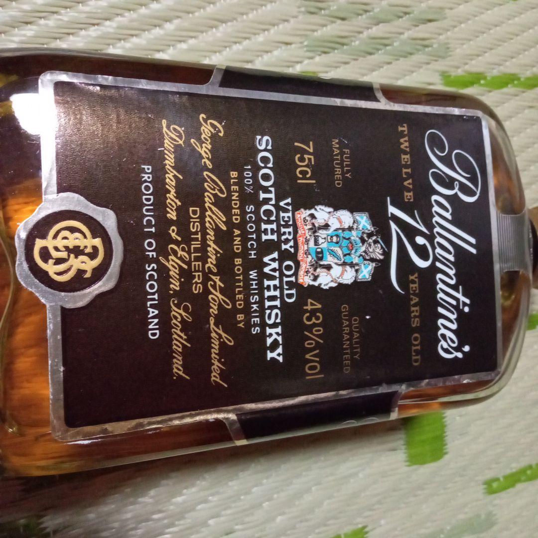 大*本様 未開栓　Ballantine's 12 Years Old 750ml