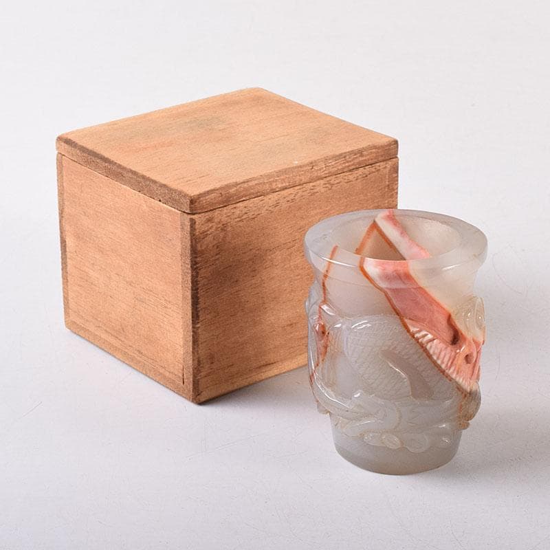 中国　玉石寿山石彫刻　龍彫　酒盃　時代箱　C　8024